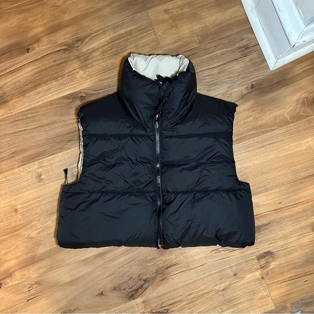 Zara reversible cropped puffer vest